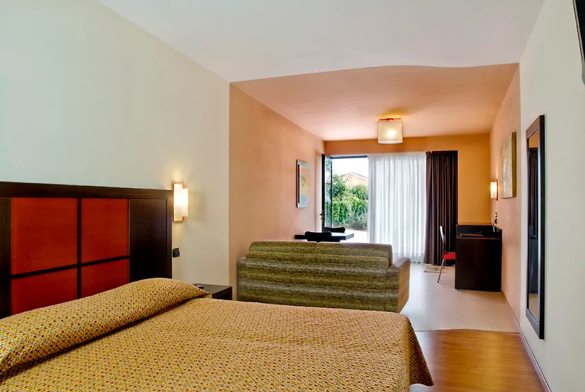 Hotel Holiday La Marca Villorba 4*,