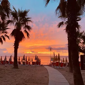 Piccolo Paradiso , Albenga Italia